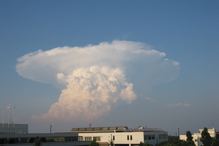 気をつけるべき積乱雲